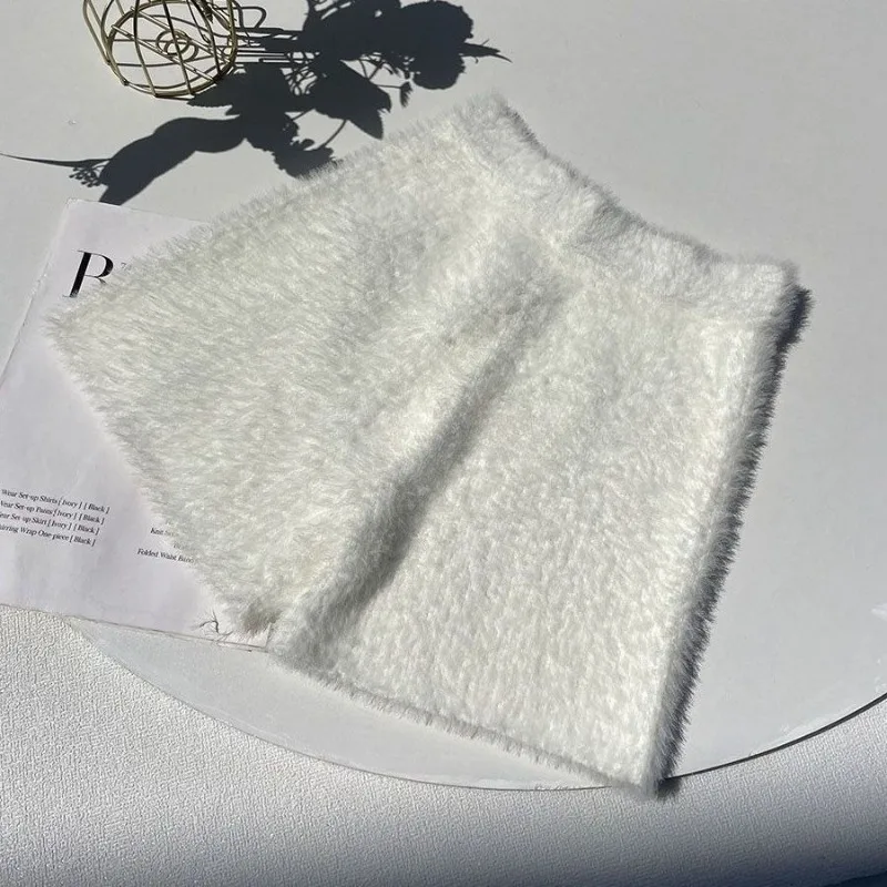 Women's Autumn Winter Faux Mink Hair Shorts Sweet Soft High Waist Slim Hairy Elasticity Shorts Fashion Knitting Homewear Shorts - Image 3