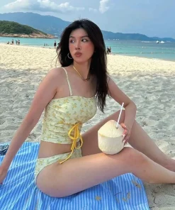 Spicy Daisy Swimsuit Halter Bikini Set 3pcs Women Brightening Waist Cinching Hot Spring Micro Cheeky Slim Fit Swimwear