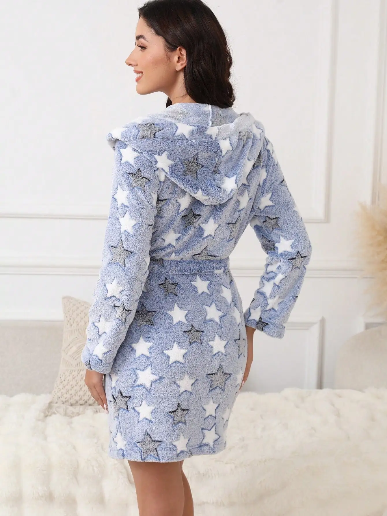 Ladies' autumn and winter heart-shaped printed flannel thickened home nightgown, double-sided long plush jacquard embroidered st - Image 4