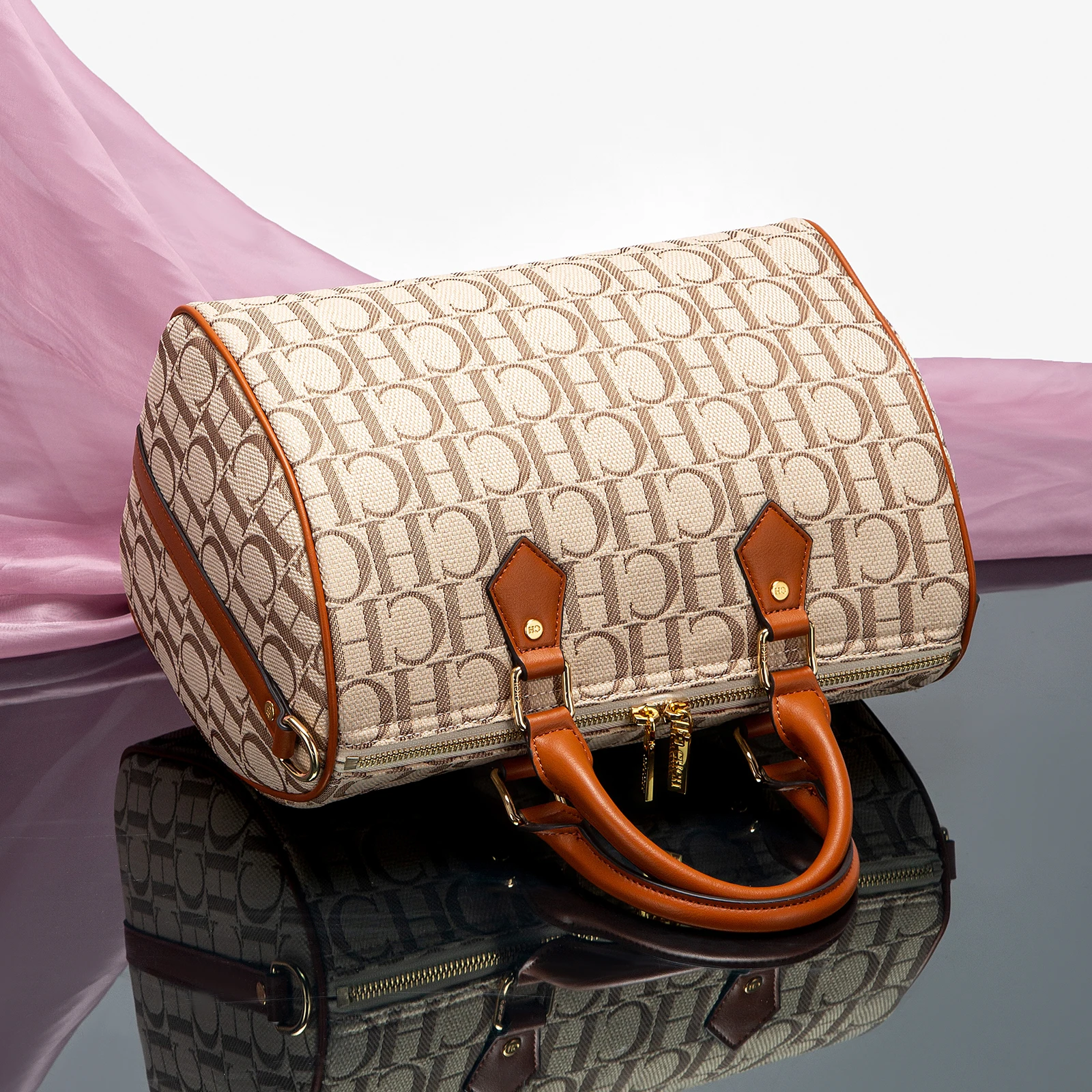 CHCH Women's Pillow Bag Autumn/Winter New Collection Letter Handbag Brown Boston Bag - Image 5