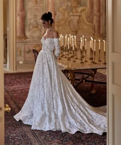 Modern Sweetheart A-Line Wedding Dress 2026 Bridal Gowns Long Sleeve Customizable Elegant Bridal Dress for Your Special Day