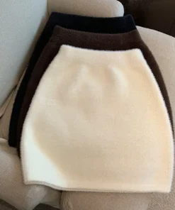 Elastic Waist Slim Women Short Skirt Sexy Elegant All-Match Basic Mini Skirt Winter Sweet Casual Knit Imitation Mink Fur Skirt